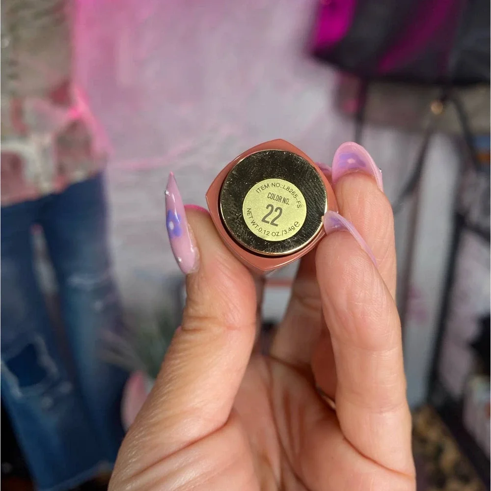 NEW Click Bullet Nude Matte Lipstick by Romantic Beauty #22